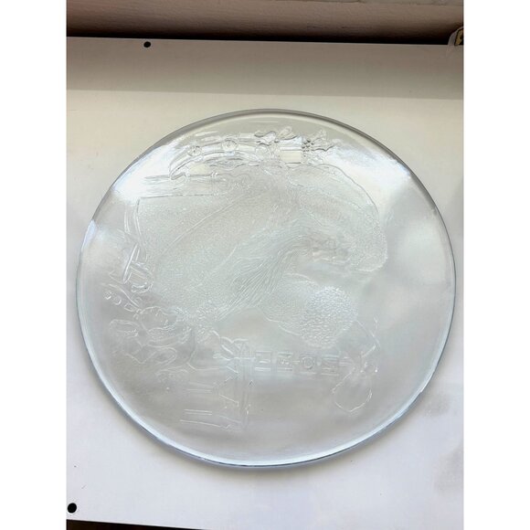 Clear Glass Holiday Decorative Plate With Sleigh Scene & Victorian House Design - Picture 3 of 5